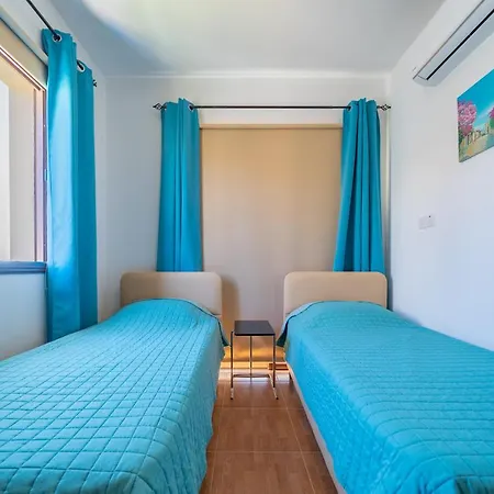 Villa Anna-maria 3 Bedroom Paralimni