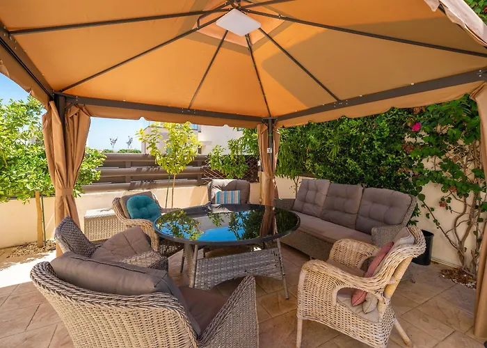 Anna-maria 3 Bedroom *