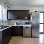 Anna-maria 3 Bedroom Villa Paralimni