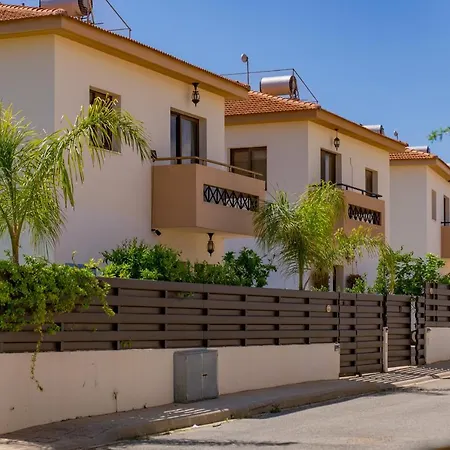 Anna-maria 3 Bedroom Вилла Паралимни