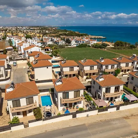 فيلة Anna-maria 3 Bedroom باراليمني
