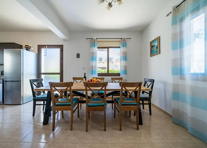 Вилла Anna-maria 3 Bedroom *