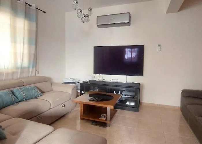 Anna-maria 3 Bedroom Vilă *